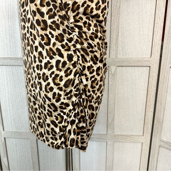 TORRID Super Soft Double Scoop Neck Ruched Leopard Tank Top Plus Size 2 2X - Picture 8 of 13